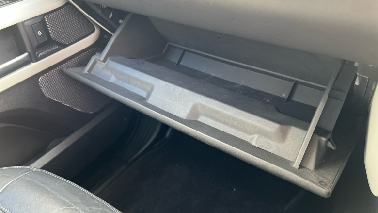 Land Rover Defender 2.0 D240 HSE 110 5dr Auto [6 Seat] Diesel Estate